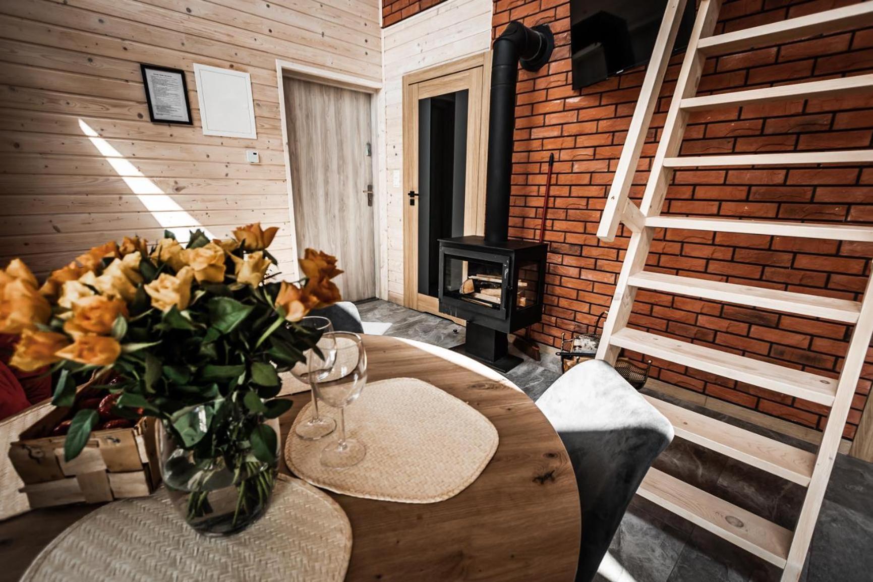Podiazy Osada Skoczkowo Komfortowe Domki Z Jacuzzi Nad Jeziorem- Sauna- Balia- Prywatny Staw Wedkarski מראה חיצוני תמונה