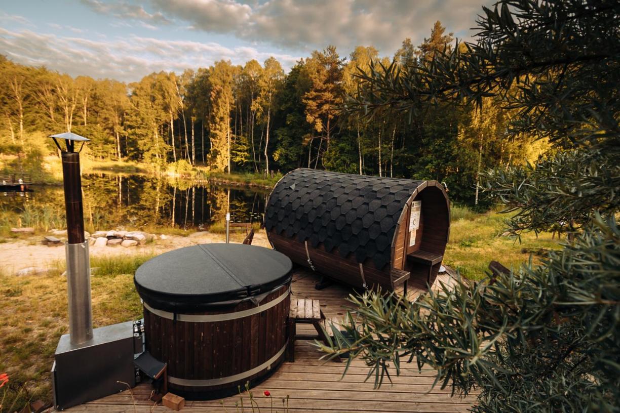 Podiazy Osada Skoczkowo Komfortowe Domki Z Jacuzzi Nad Jeziorem- Sauna- Balia- Prywatny Staw Wedkarski מראה חיצוני תמונה