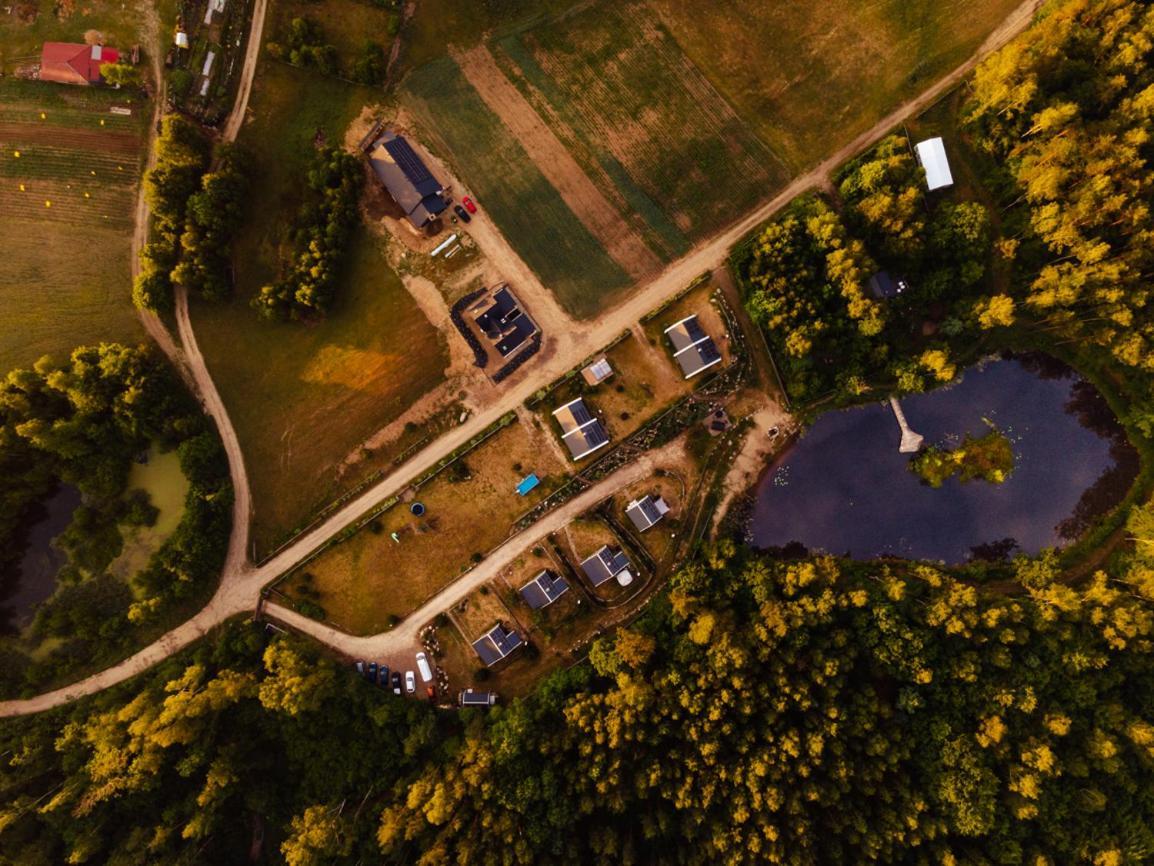 Podiazy Osada Skoczkowo Komfortowe Domki Z Jacuzzi Nad Jeziorem- Sauna- Balia- Prywatny Staw Wedkarski מראה חיצוני תמונה